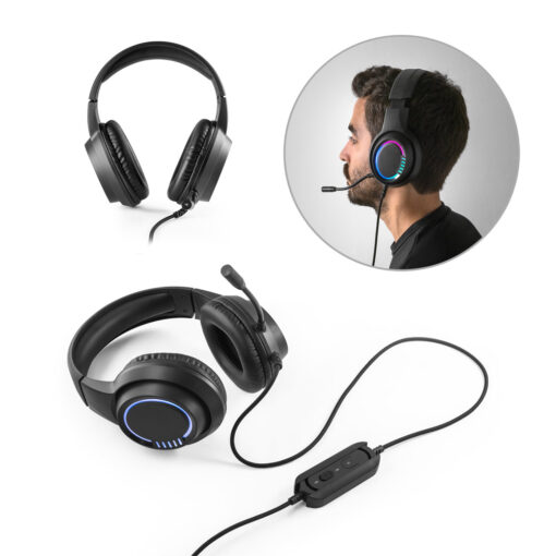 Fones de ouvido para jogos com microfone de alta qualidade incorporado com luzes RGB com um modo. Pensados para uso prolongado, são resistentes, confortáveis e contêm cabo de 2 m com controlador de volume. Incluso cabo jack de 3.5 mm com entrada USB-A. Os fones de ouvido quando utilizados com este cabo proporcionam uma qualidade superior no áudio. Fornecido em caixa presente. 20 x 19 x 10 mm |Caixa: 191 x 215 x 115 mm