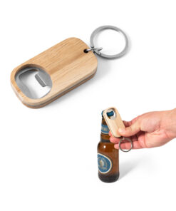 Chaveiro abridor de garrafas com corpo de bambu e detalhe em aço inox, personalizado com logo de empresa.