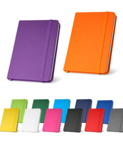 Caderno corporativo de bolso com capa dura preta em couro sintético, fechado com elástico.