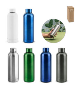 Garrafa em aço inox 90% reciclado, parede dupla térmica e acabamento mate metálico.